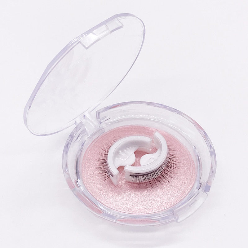 WATERPROOF - SELF-ADHESIVE EYELASHES