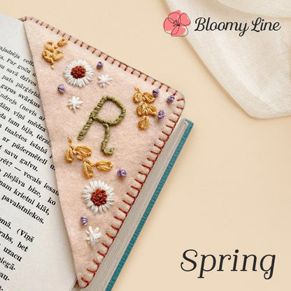 Bloomy Line – Personalized Hand Embroidered Corner Bookmark